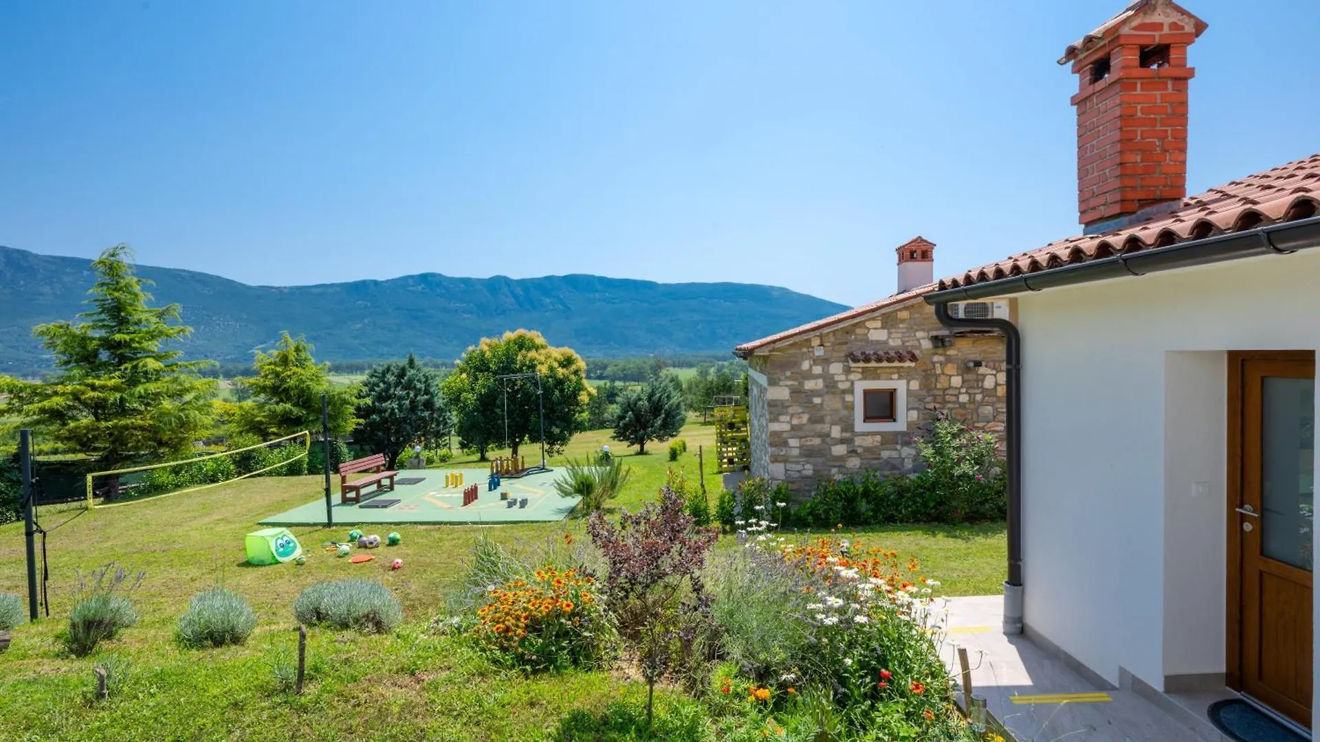Activity And Familiy Villa Milena With Heated Pool Kršan