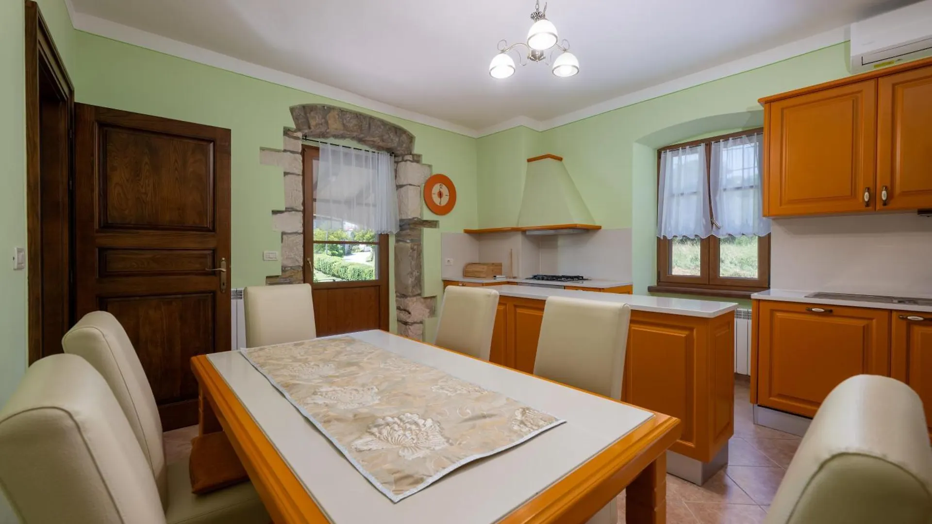 Activity And Familiy Villa Milena With Heated Pool Kršan